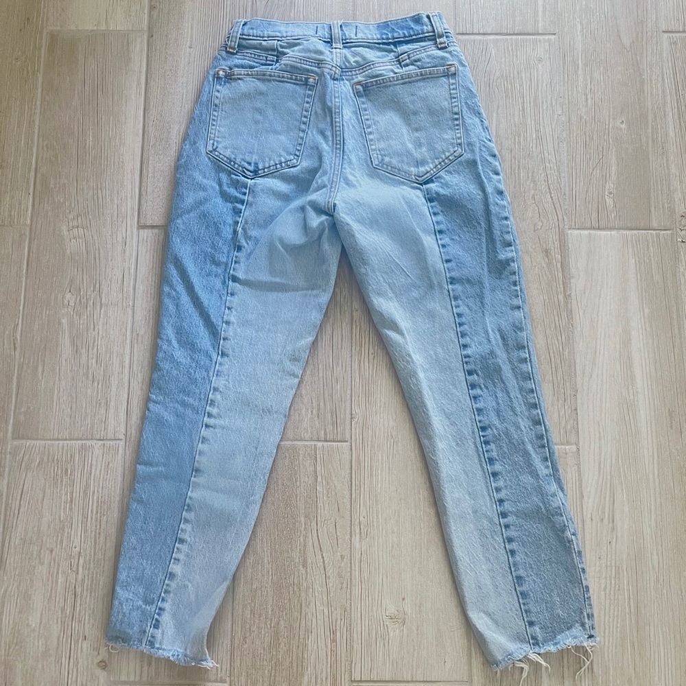 Abercombie & Fitch High Rise Mom Jeans